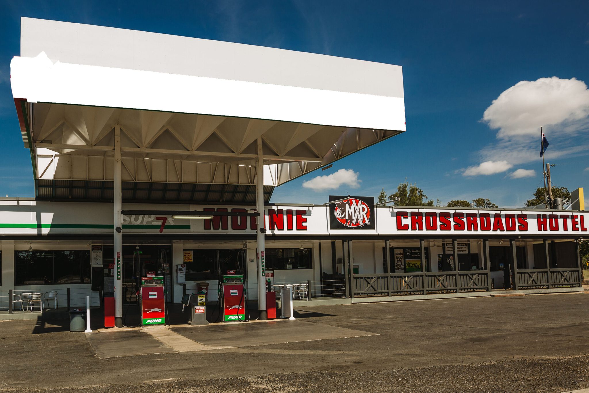 Moonie Crossroads Motel Caravan Park - Main image