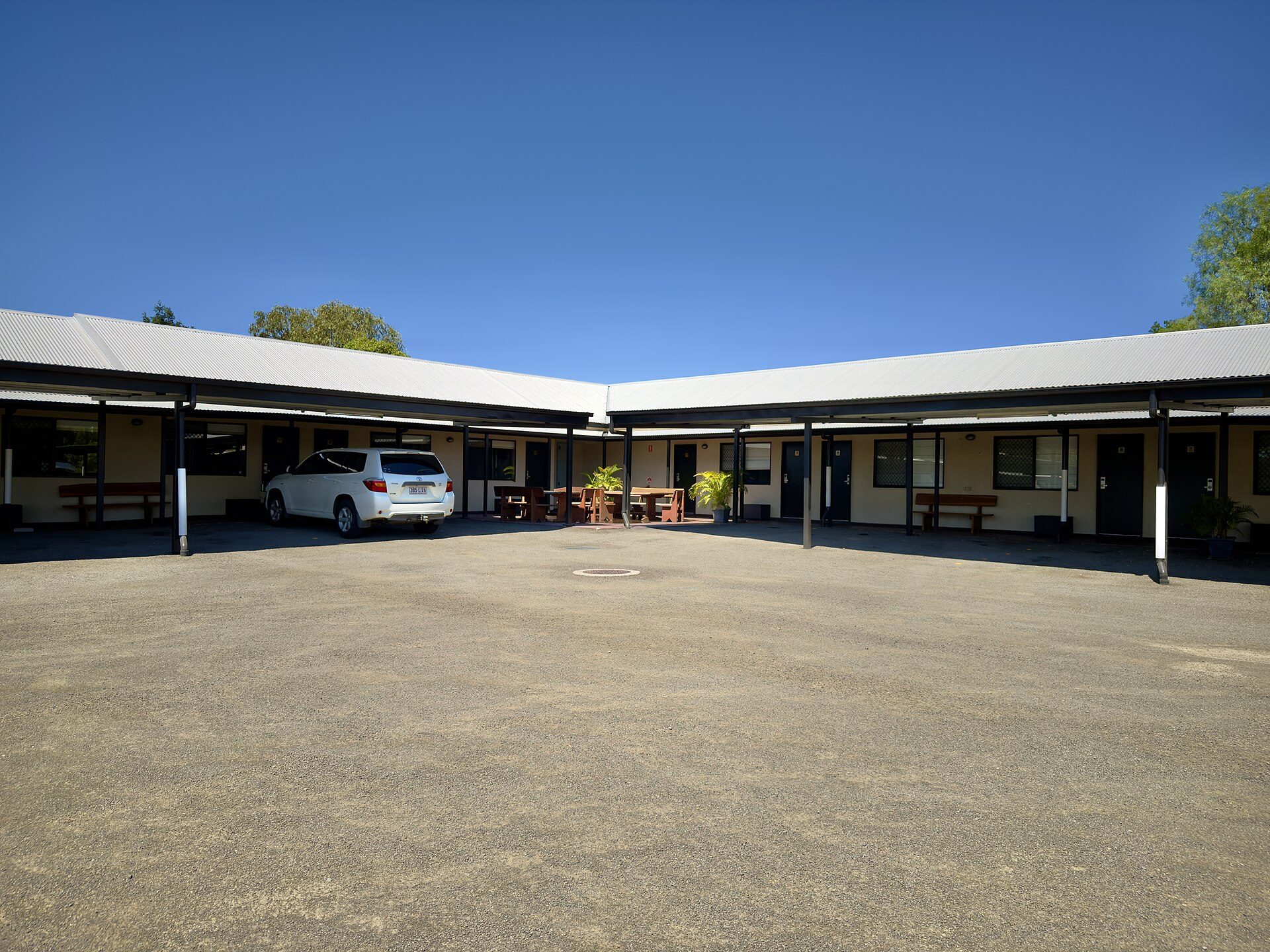 Injune Caravan Park — Injune, QLD