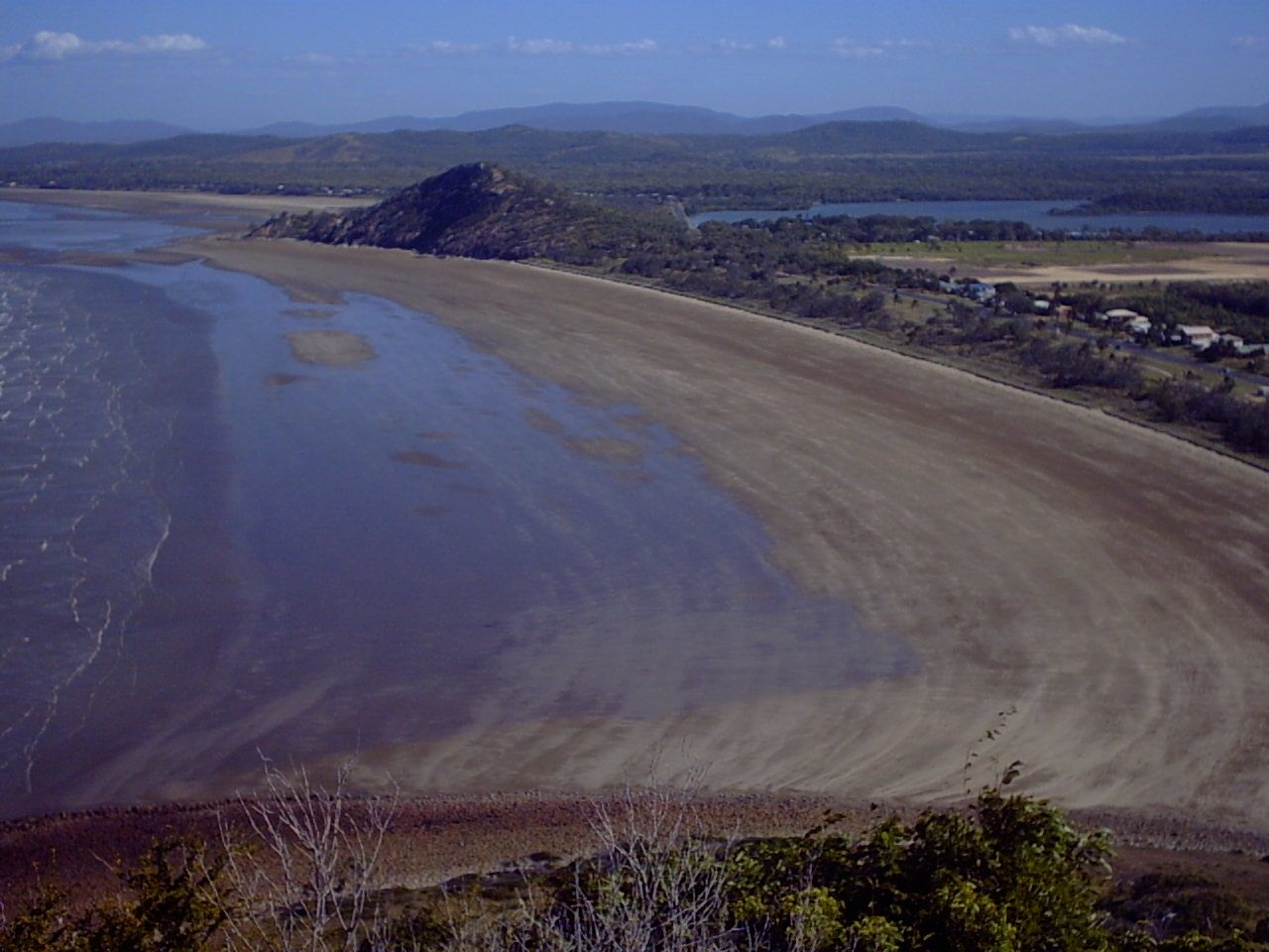 Causeway Caravan Park — Causeway Lake, QLD