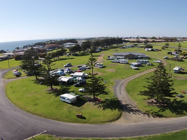 Dalmeny Caravan and Camping Ground - Image 2