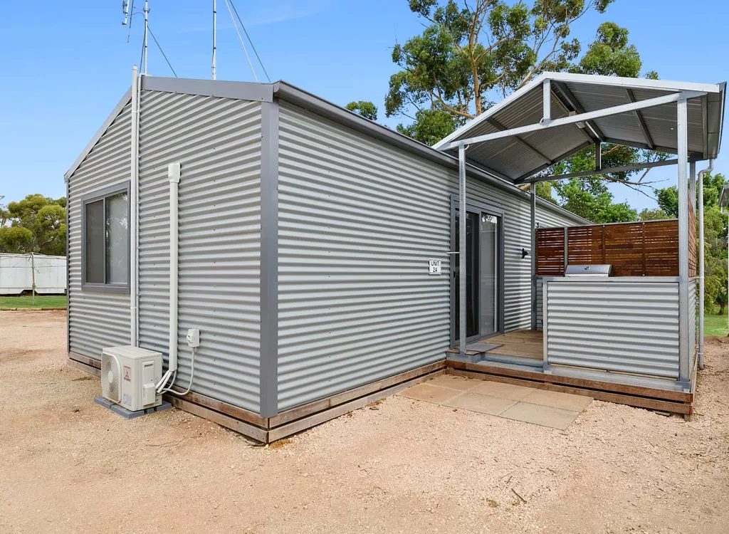 Wood Wood Caravan Park and General Store - Image 5