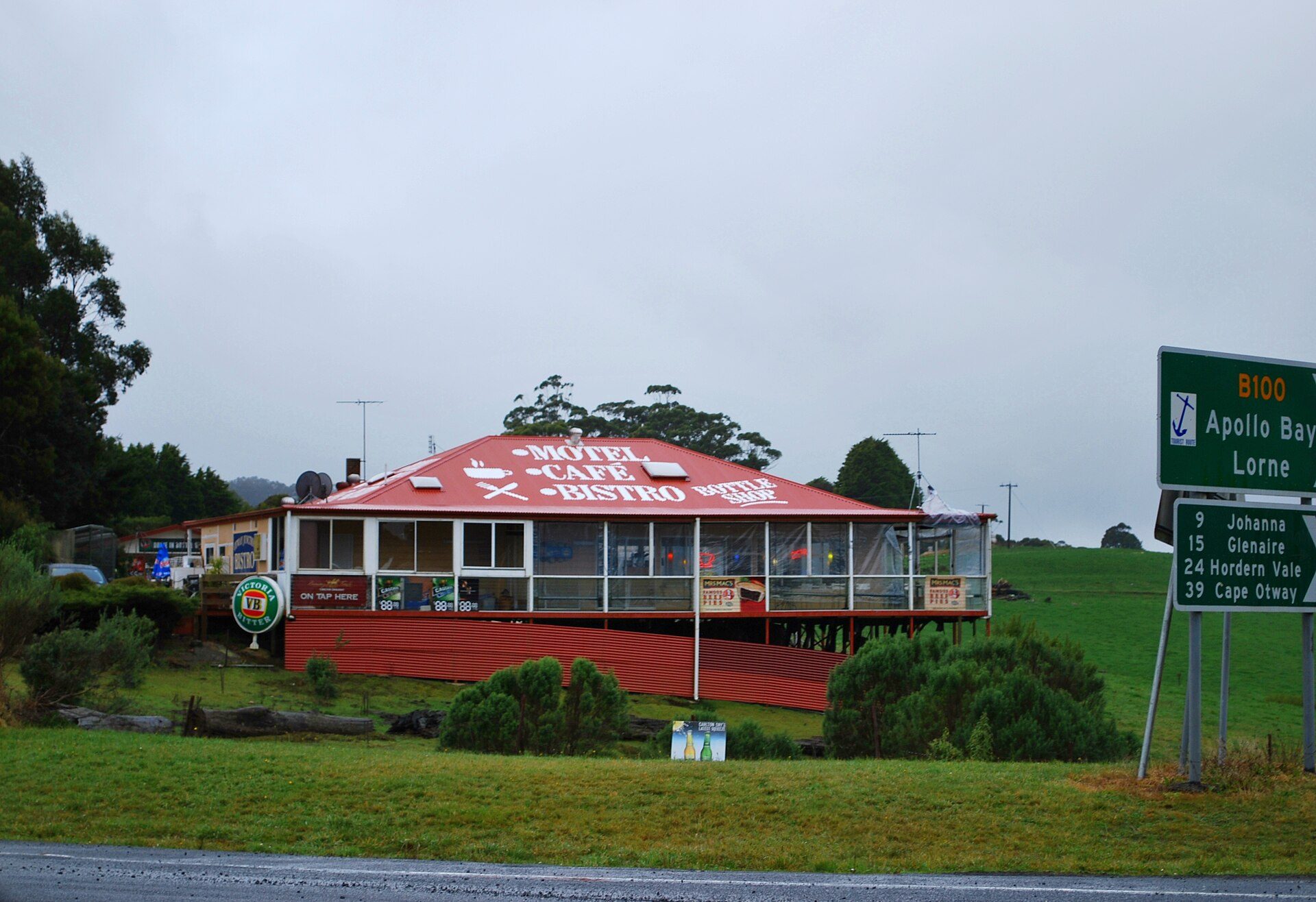 Lavers Hill Roadhouse Tavern and Caravan Park — Lavers Hill, VIC