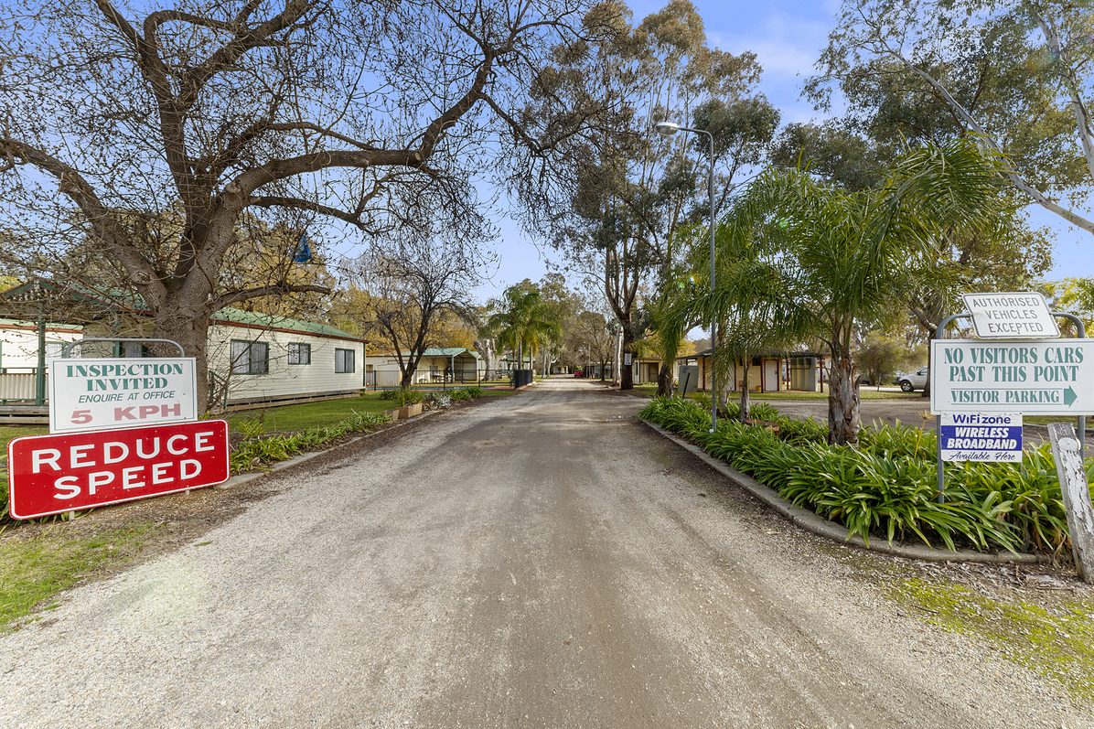 Howlong Caravan Park - Image 5