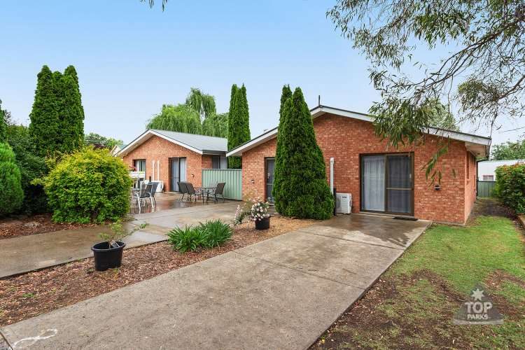 Fossicker Caravan Park - Image 2