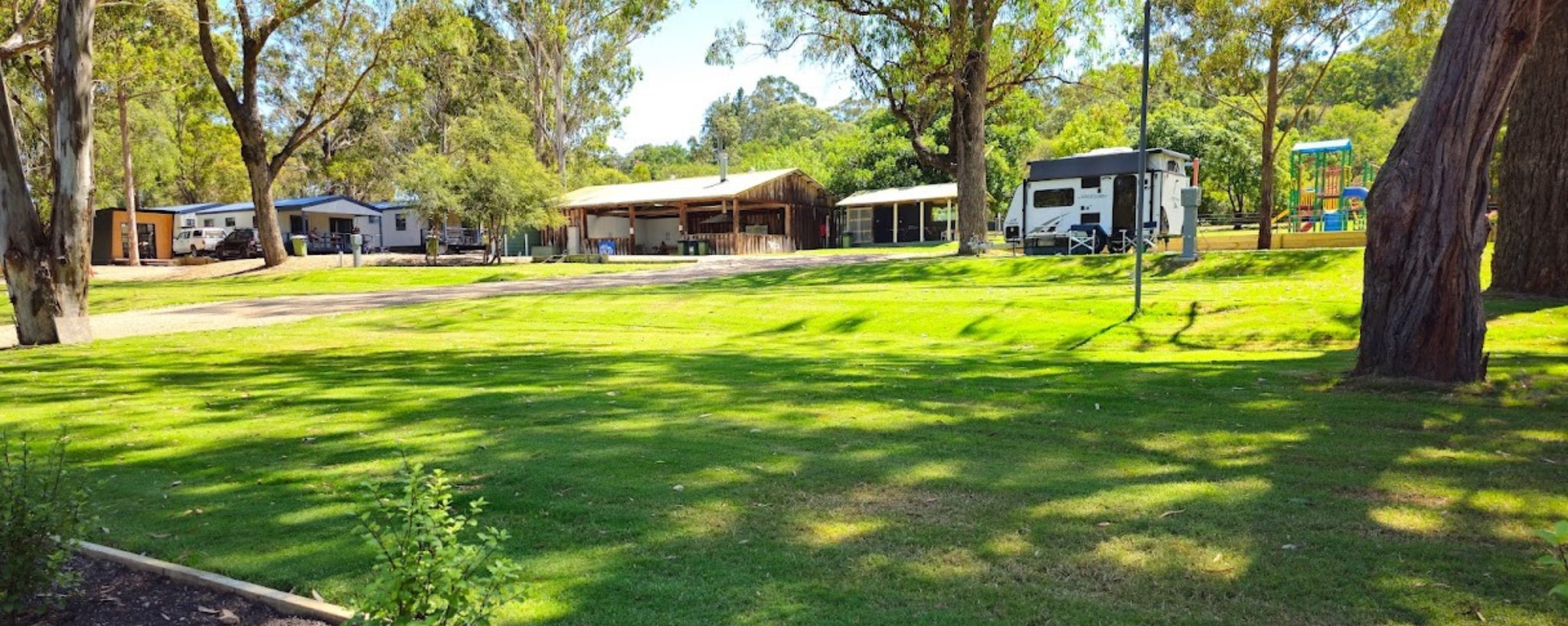 Lakes Bushland Caravan Park in Nicholson, VIC — photo 4