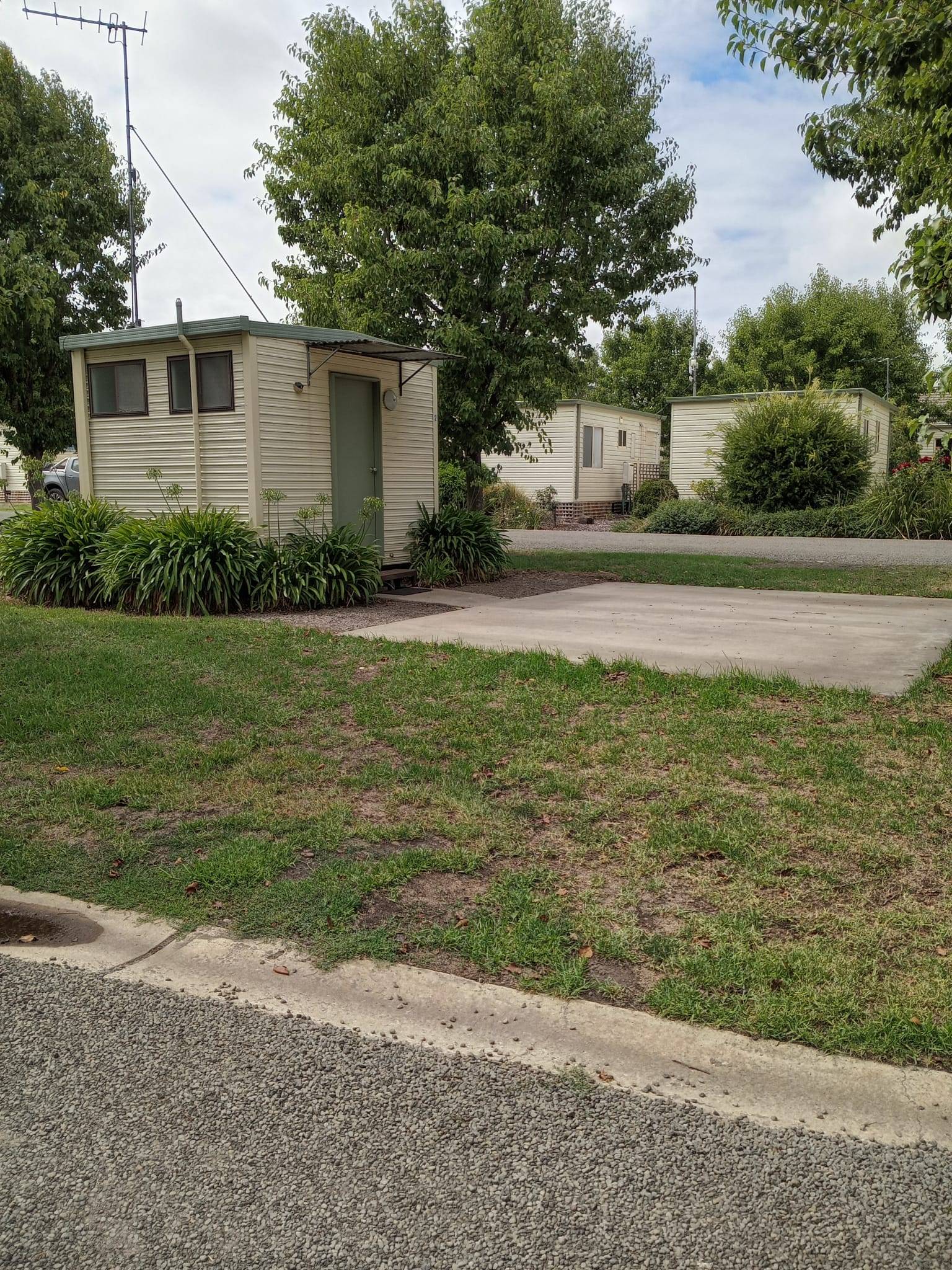 Lake Hamilton Motor Village and Caravan Park - Image 5