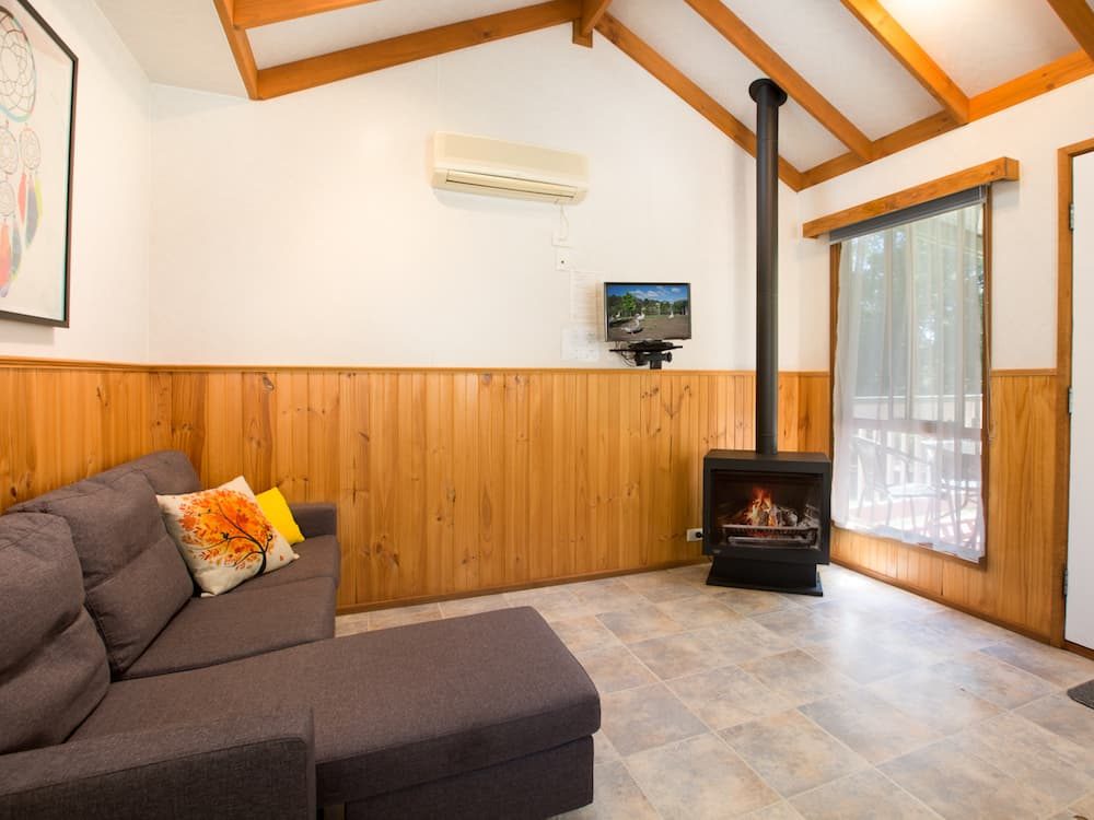 Daylesford Victoria Caravan Park - Image 2