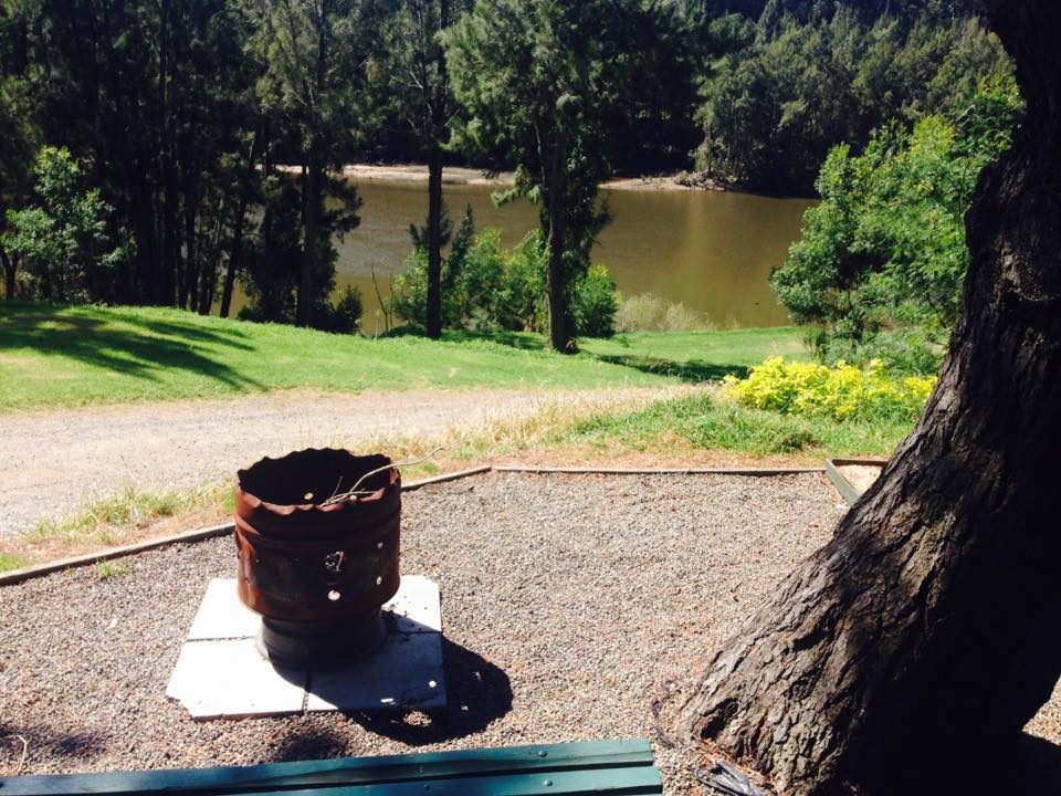 Gradys Riverside Retreat - Image 2