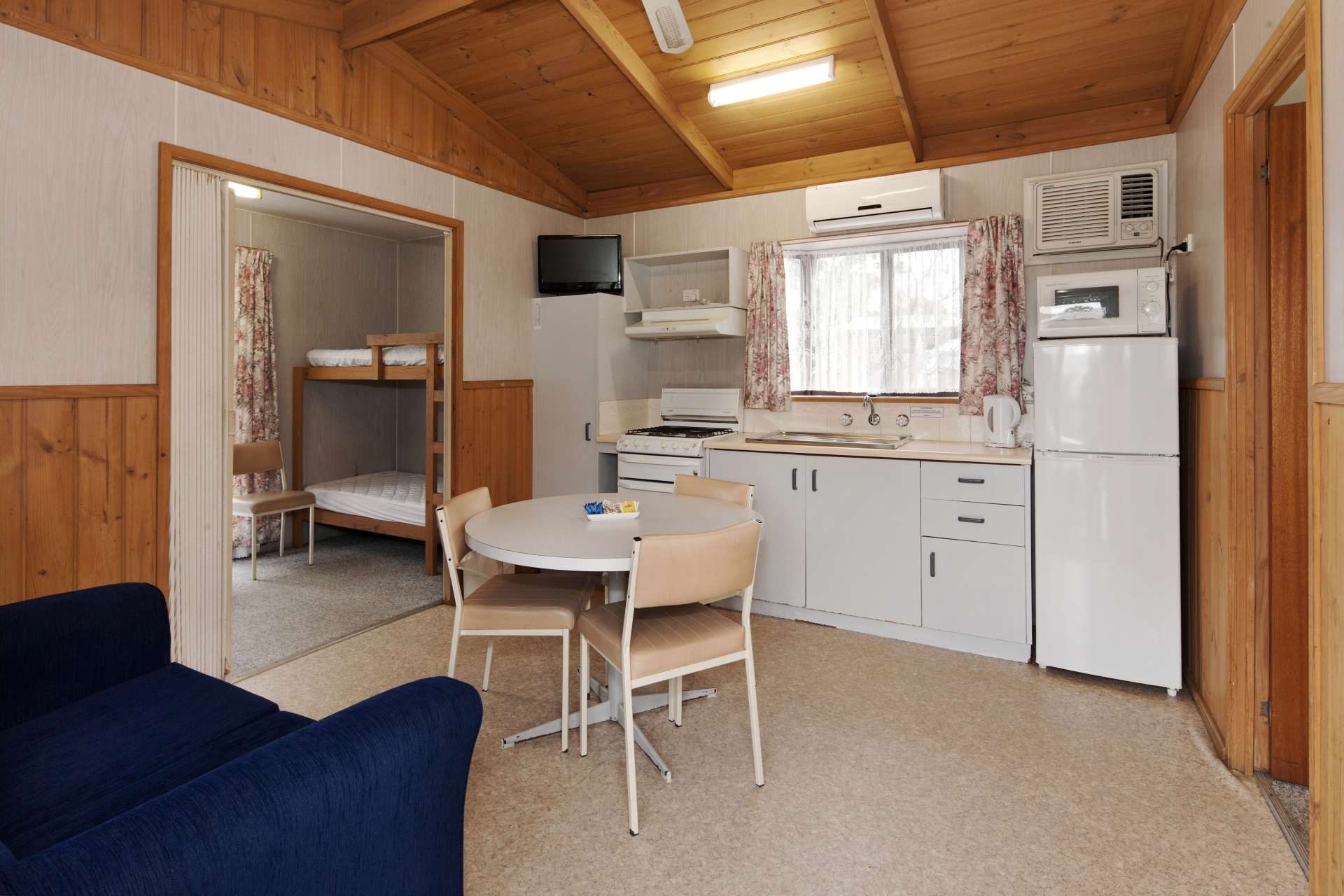 Shady Acres Caravan Park - Image 4
