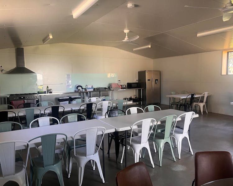 Griffith Caravan Village - Image 2