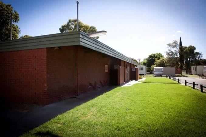 Strayleaves Caravan Park - Image 2