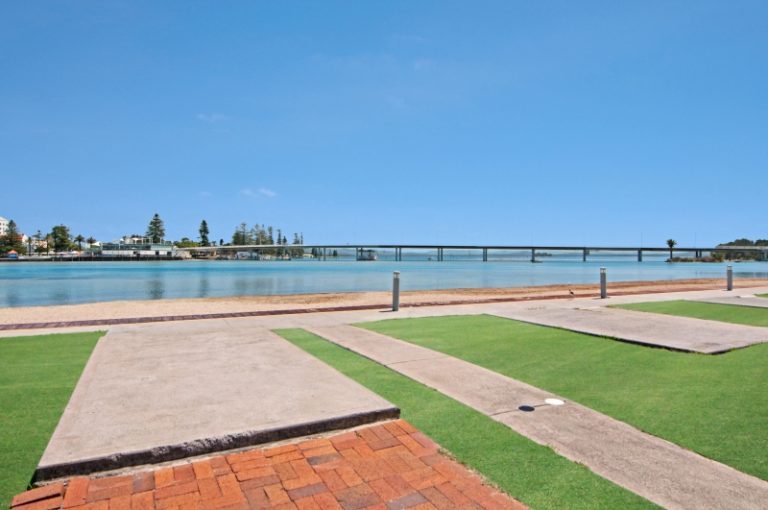 Dunleith Tourist Park in The Entrance North, NSW — photo 2