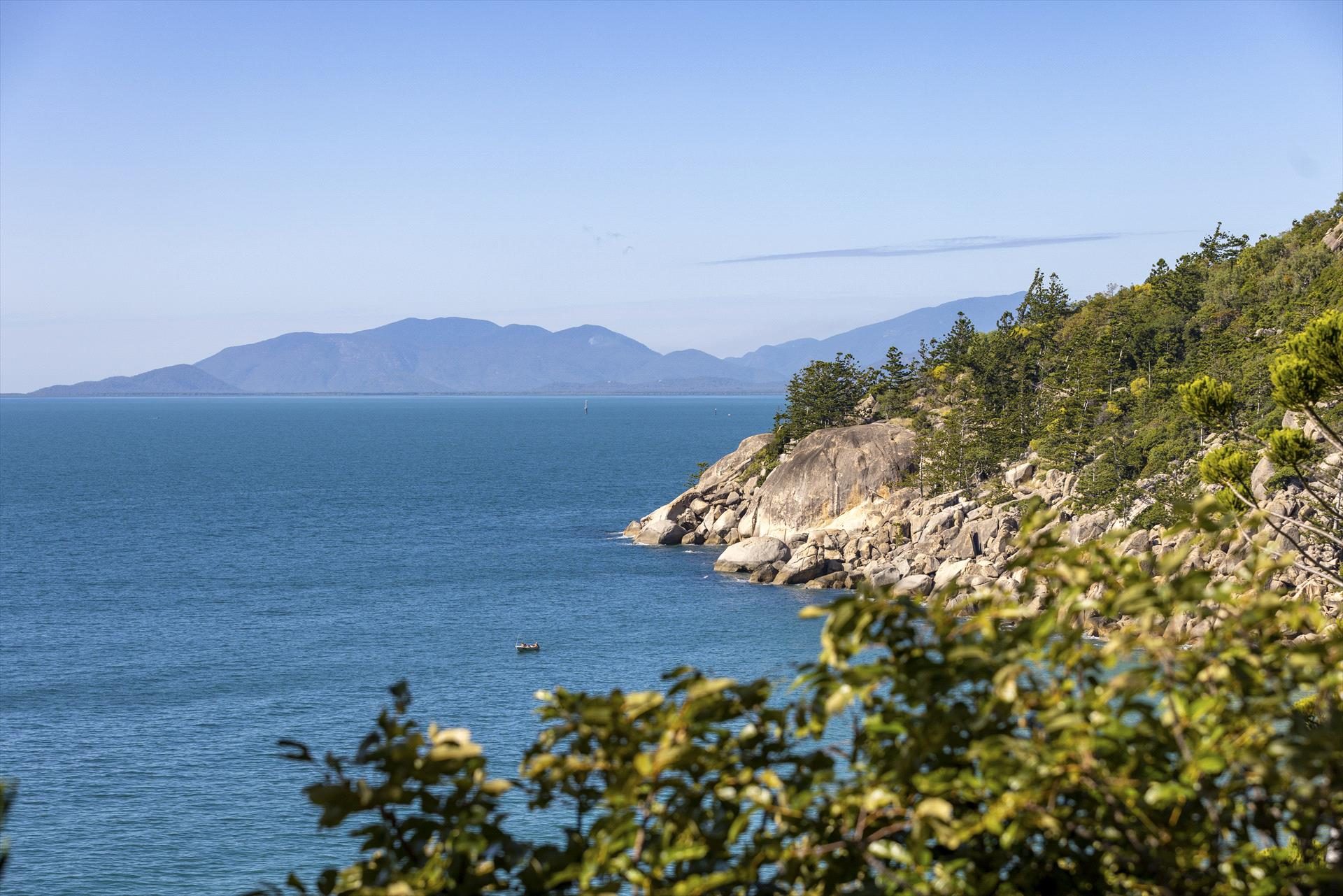 Magnetic Island Tours, Magnetic Island, Queensland, photo 2
