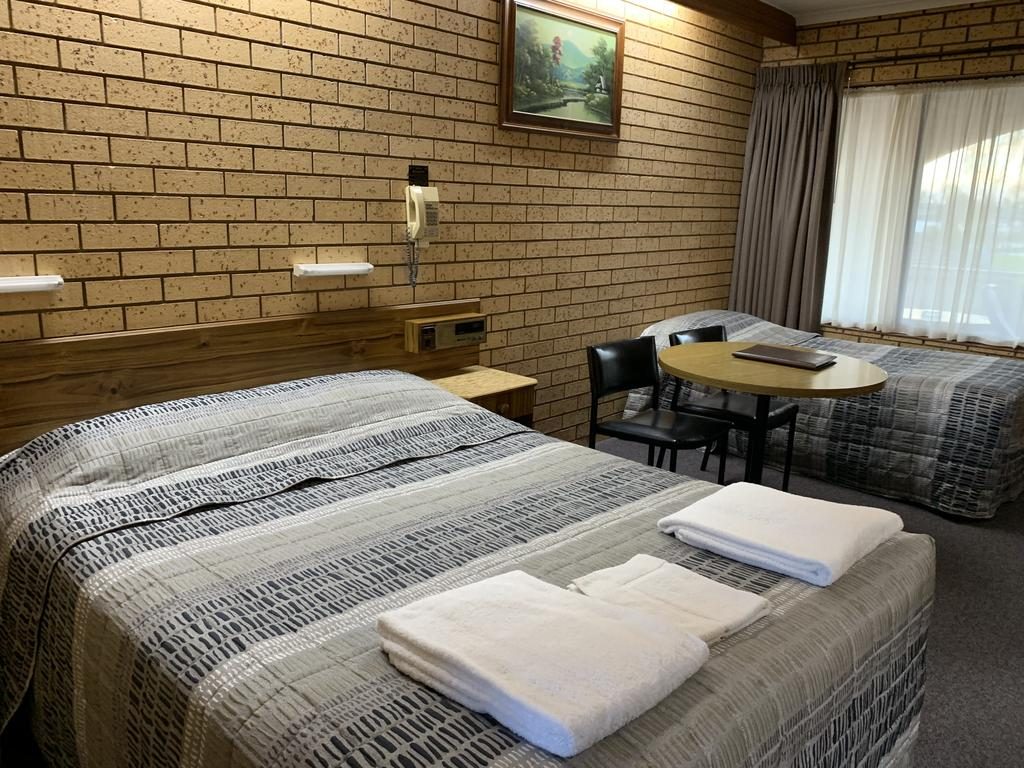 Lakeview Motel