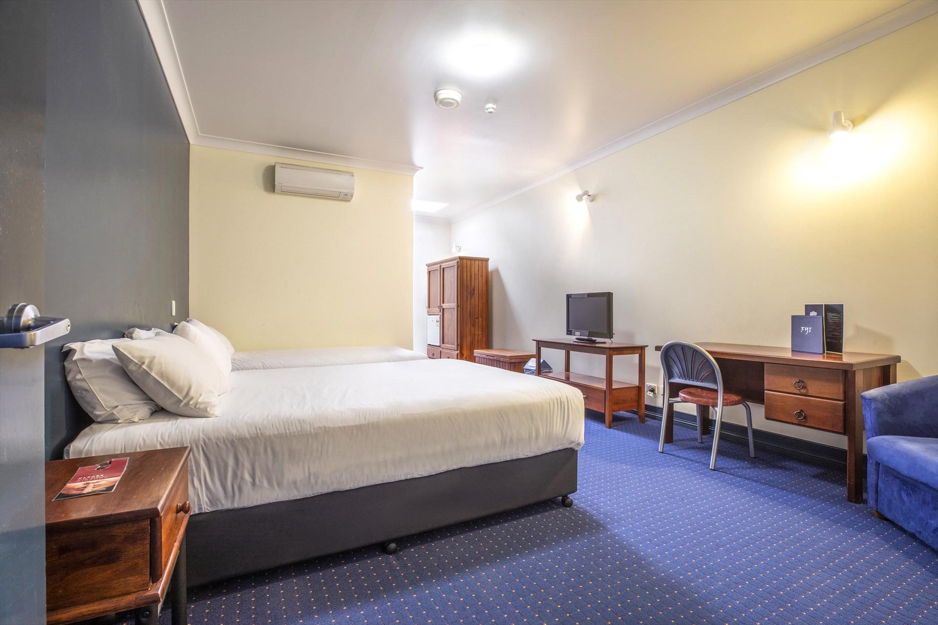 Nightcap at Atherton Hotel (The Stump) in Atherton, QLD — photo 4