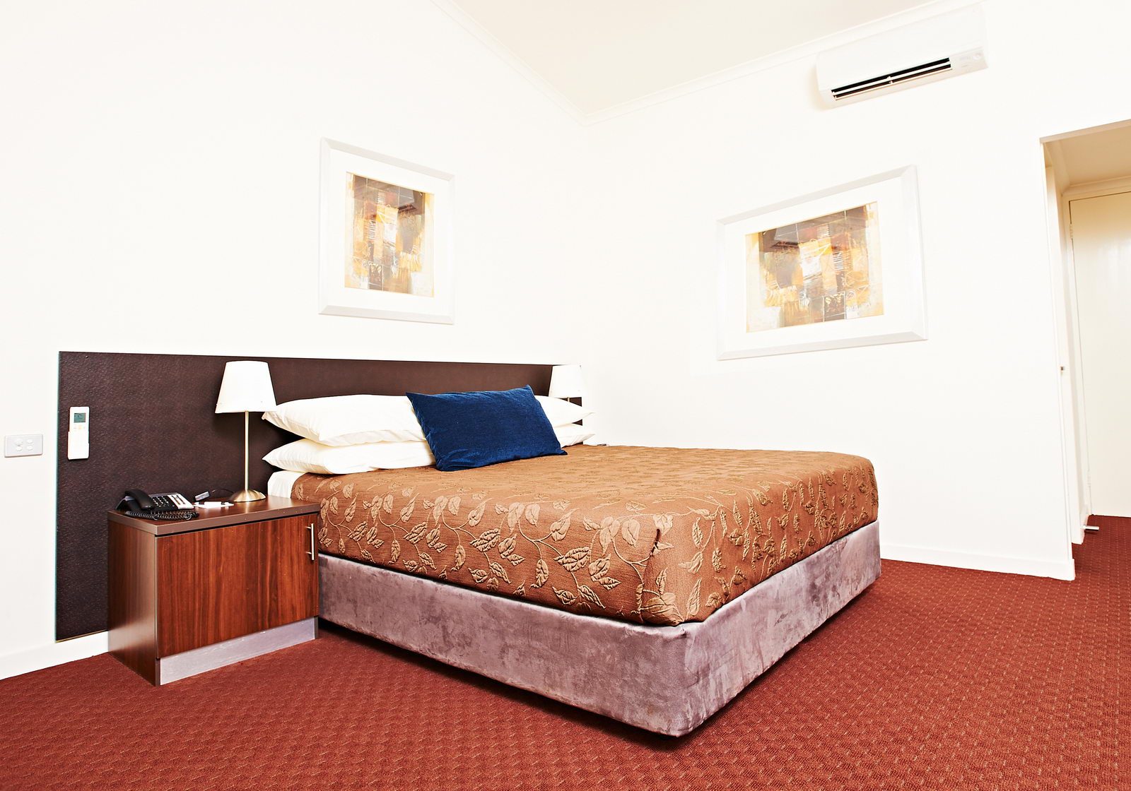 Karratha International Hotel in Karratha, WA — photo 1