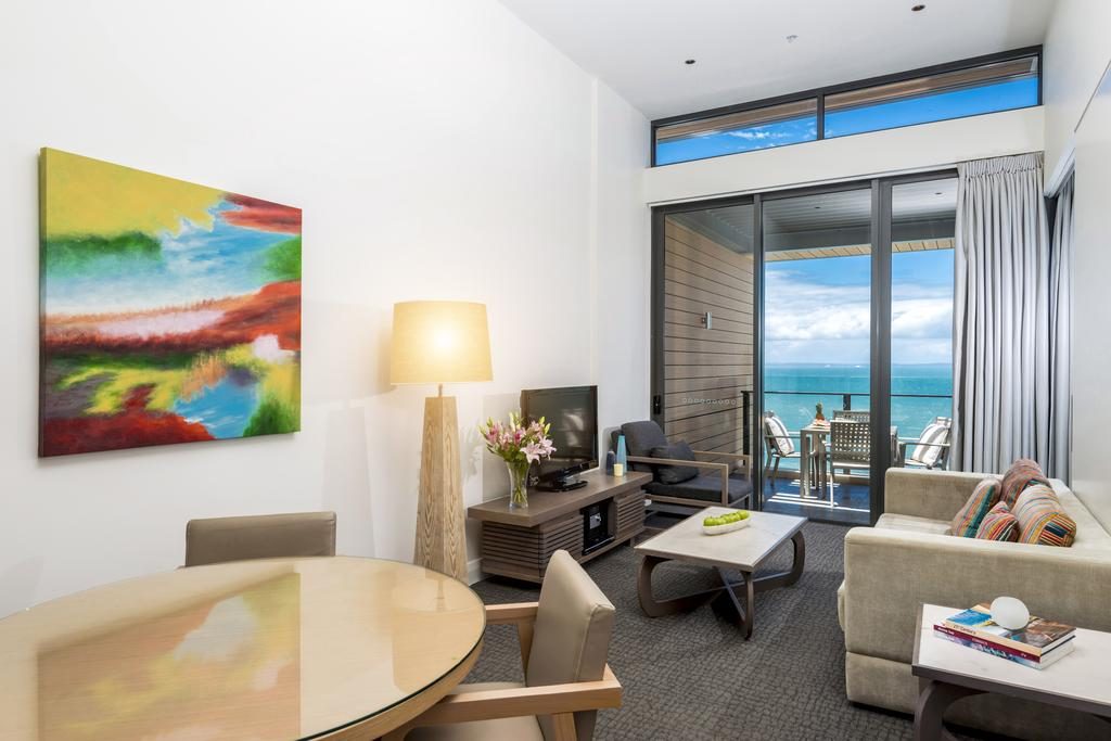 Oaks Redcliffe Mon Komo Suites in Redcliffe, QLD — photo 5