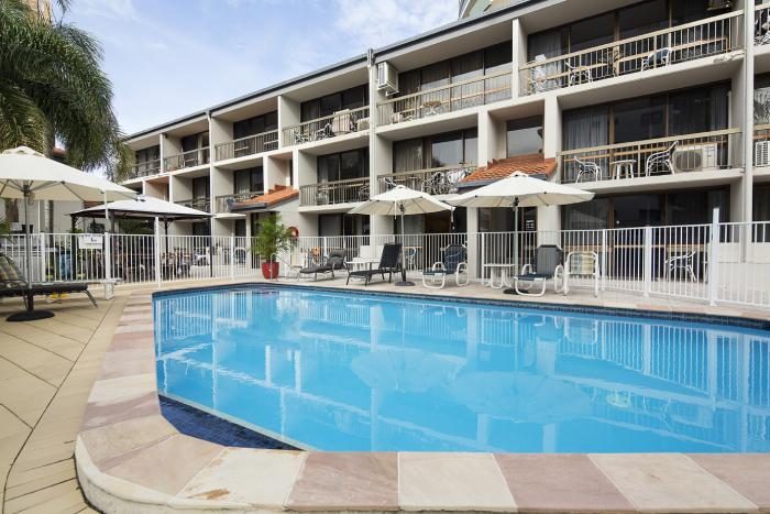 Burleigh Palms Holiday Apartments in Burleigh Heads, QLD — photo 3