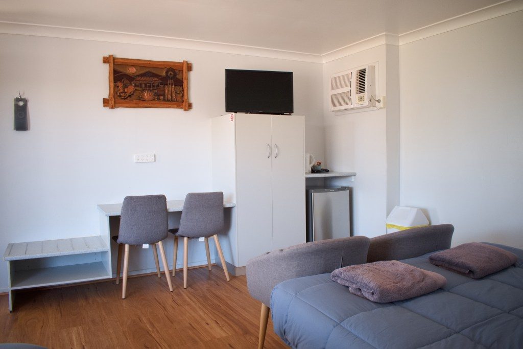 Post Office Hotel Motel and Caravan Park - Image 5